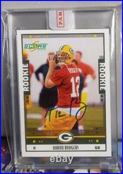 /4 2005 Score Buyback AARON RODGERS ON CARD AUTO Rookie PACKERS RC Autograph