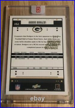 /4 2005 Score Buyback AARON RODGERS ON CARD AUTO Rookie PACKERS RC Autograph