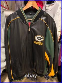 Barely used large vintage green bay packers leather jacket Barely used large vintage green bay packers leather jacket