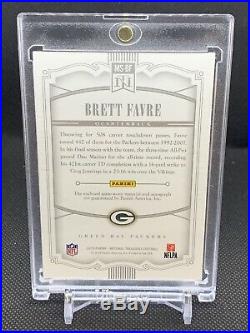 Brett Favre 2015 National Treasures 2 Clr Patch Auto 2/5 Packers On Card