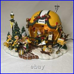 Danbury Mint Green Bay Packers Game Day At Santa's Light Up Helmet Scene Village
