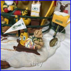 Danbury Mint Green Bay Packers Game Day At Santa's Light Up Helmet Scene Village