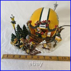Danbury Mint Green Bay Packers Game Day At Santa's Light Up Helmet Scene Village