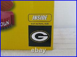 GREEN BAY PACKERS Charlie Brown Peanuts NFL Bobblehead Ltd Edition #33 of 150