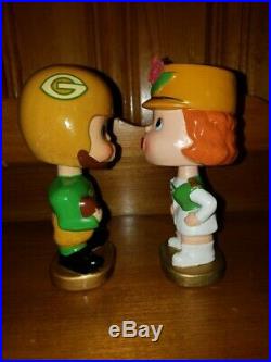 Green Bay Packers Kissing Pairs NFL/AFL/Bobbing Head/ Nodder/Bobble Head MINT