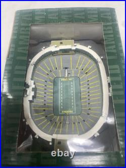 Green Bay Packers Miniature Lambeau Field Stadium Bridgepoint Collectible B&P Green Bay Packers Miniature Lambeau Field Stadium Bridgepoint Collectible B&P