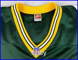 NIKE PRO LINE Mens 52 Green Bay Packers BRETT FAVRE 4 HOF NFL Green Sewn Jersey
