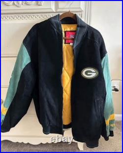 Official NFL Brand Men's Vintage Suede Green Bay Packers Varsity Jacket