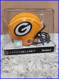 Rare Riddell NFL Green Bay Packers Super Bowl 45 Champs Mini-Helmet