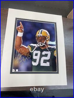 Reggie White Green Bay Packers Autographed 8x10 Photo! Matted Gold Signature COA