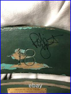 Robin Yount Signed Milwaukee County Stadium Seat Restored Packers Brewers Rare