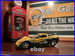 Stunning? Limited Edition Diecast Green Bay Packers Chevy Corvette 2005 Yr