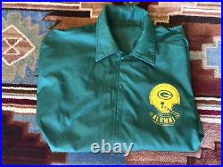 VINTAGE 1960s GREEN BAY PACKERS TEAM ISSUED ALUMNI JACKET, SIZED AT 2 XL