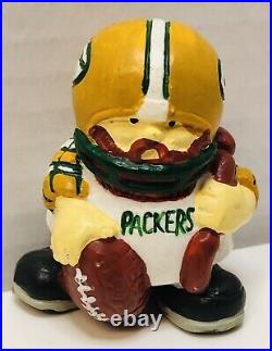 Vintage 1983 NFL Huddles Green Bay Packers PVC NFL Football Figure 2 Tall
