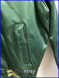 Vintage Green Bay Packers NFL Chalk Line Satin Jacket Green Bomber USA NEW W TAG