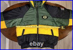 Vintage Green Bay Packers Pro player Puffer Jacket